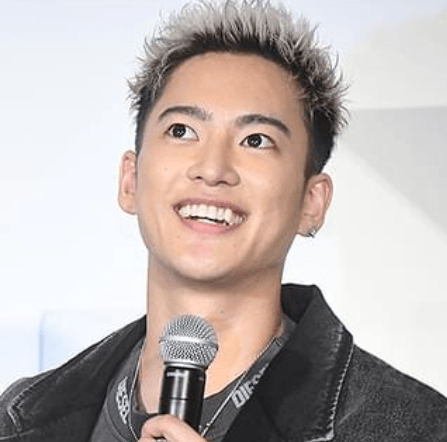 三山凌輝　白麗